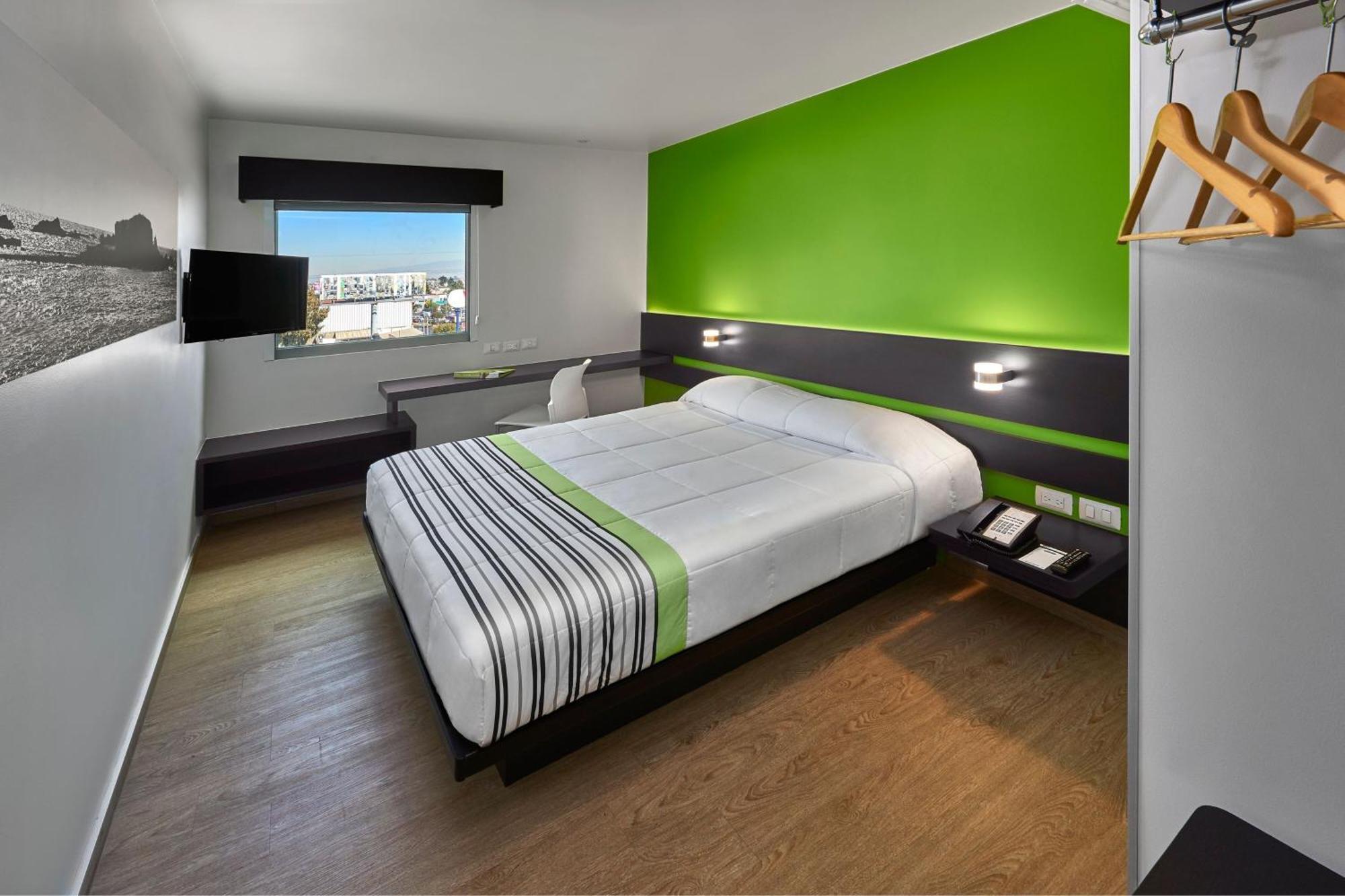City Express Junior By Marriott Toluca Zona Industrial Eksteriør bilde