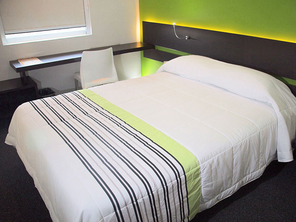 City Express Junior By Marriott Toluca Zona Industrial Eksteriør bilde